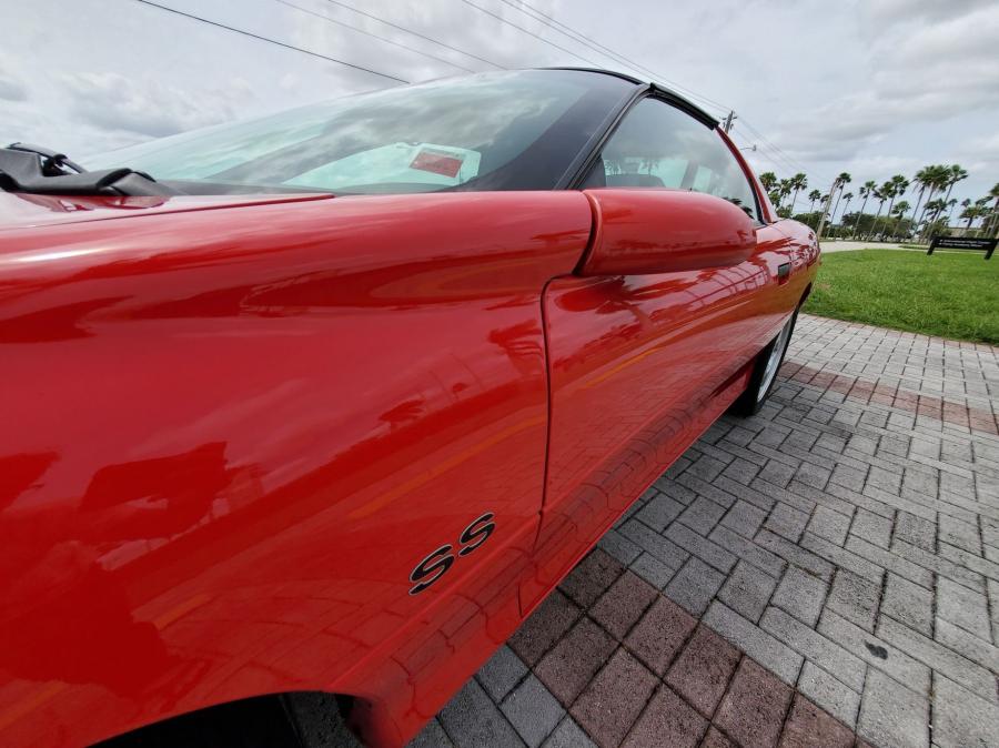 Детали экстерьера Chevrolet Camaro SS (1710) 1996 года  (фото 42 из 101)